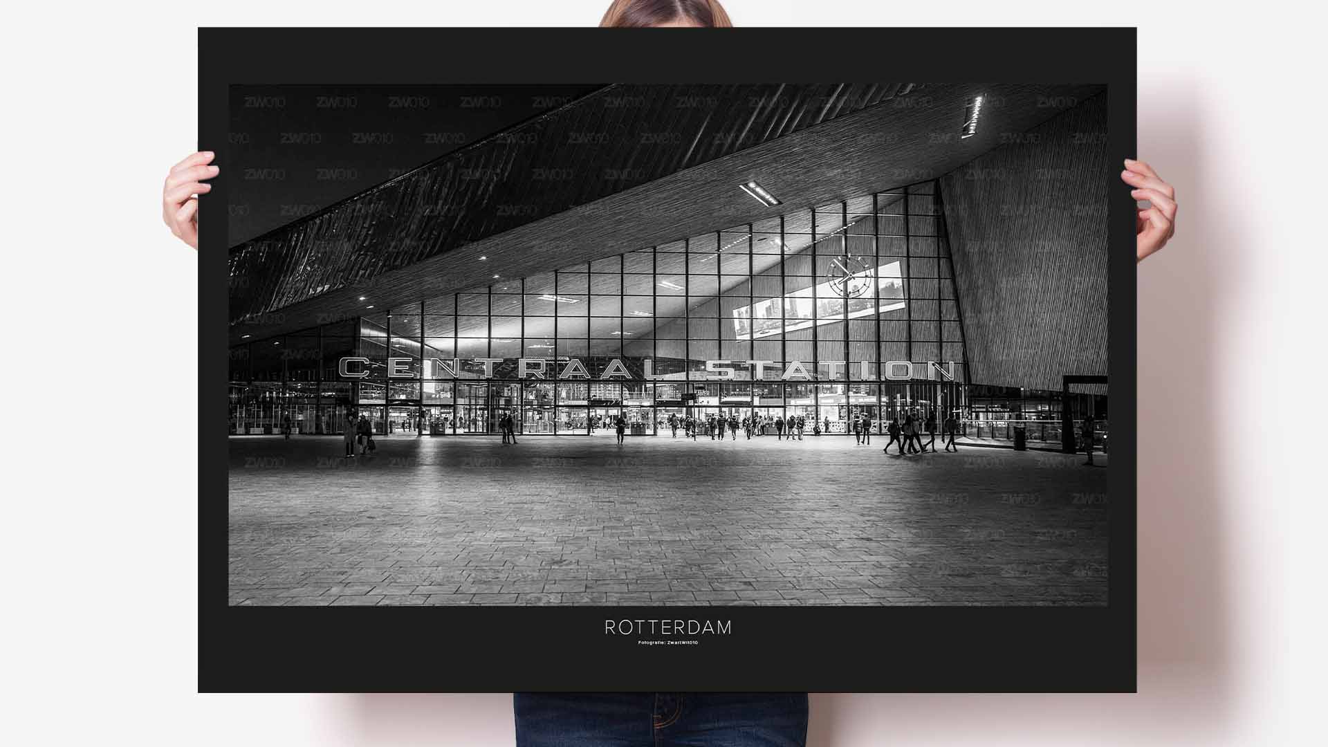 CS bij Nacht - Rotterdam Centraal Station CS bij Nacht - Rotterdam Centraal Station
