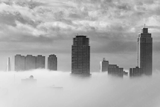 Skyline in de mist - Gallery010: Rond de 70’s | Van Rotterdam tot New York