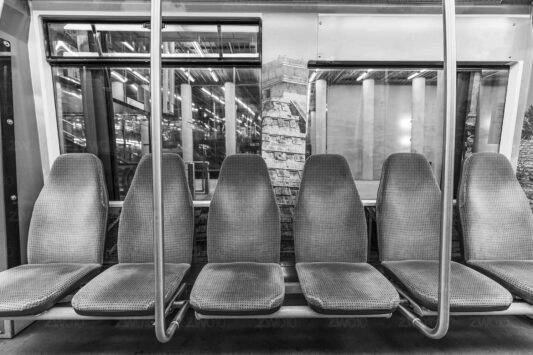 Zitje in de Metro - Openbaar Vervoer Rotterdam