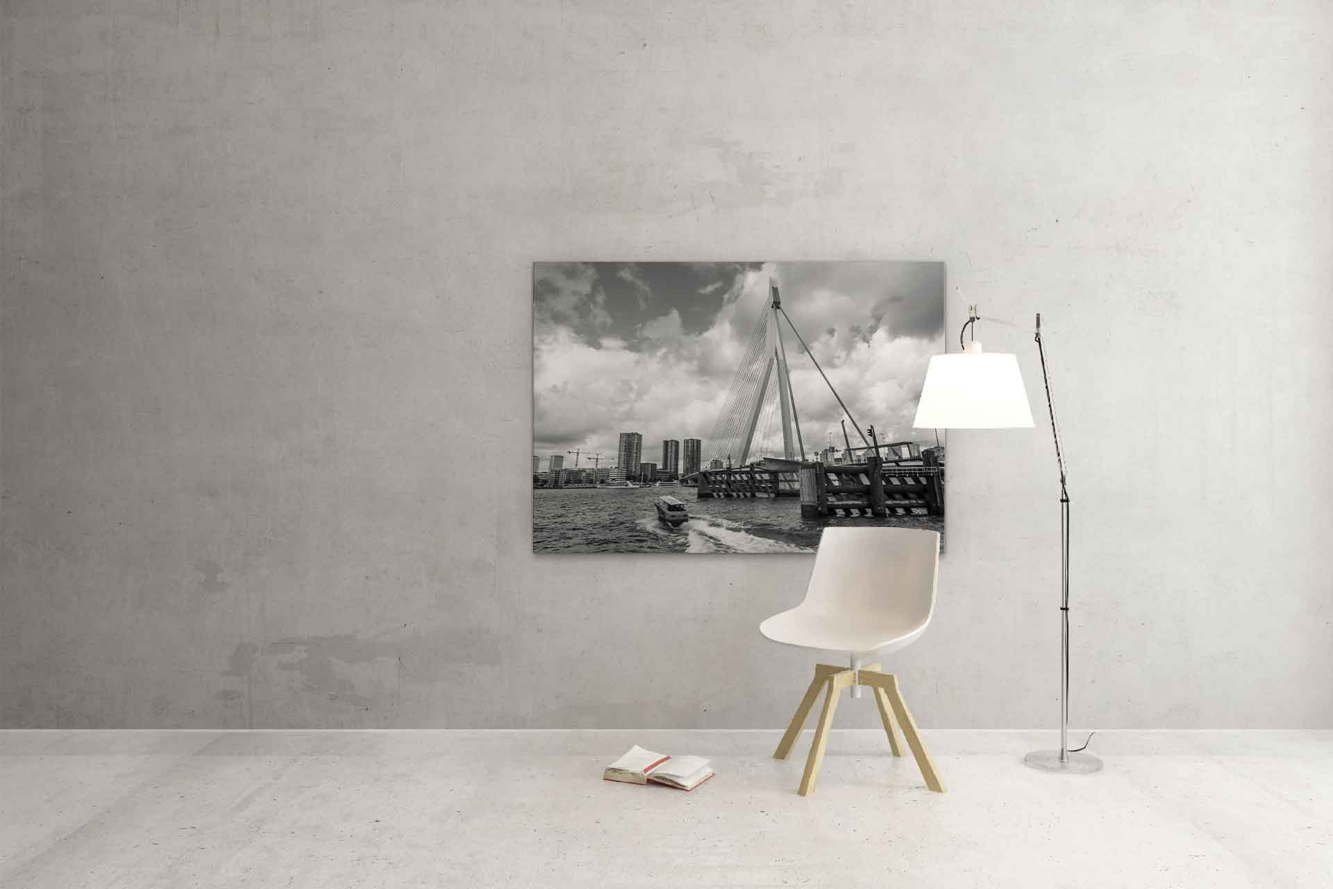 Erasmusbrug vanaf de kop - De Zwaan van Rotterdam Erasmusbrug vanaf de kop - De Zwaan van Rotterdam