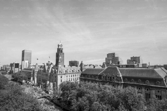 Rotterdam zwart wit foto van ©ZwartWit010. Feyenoord Huldiging Coolsingel