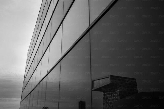 Rotterdam zwart wit foto van ©ZwartWit010 Neutelings – scheepvaart en transport