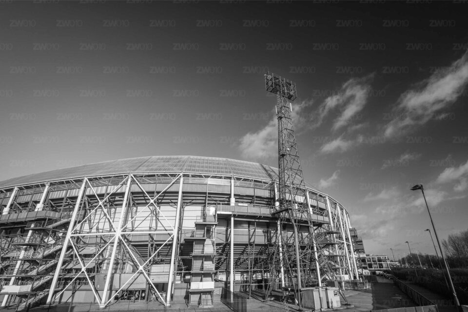 Rotterdam zwart wit foto van ©ZwartWit010. Stadion Feyenoord De Kuip
